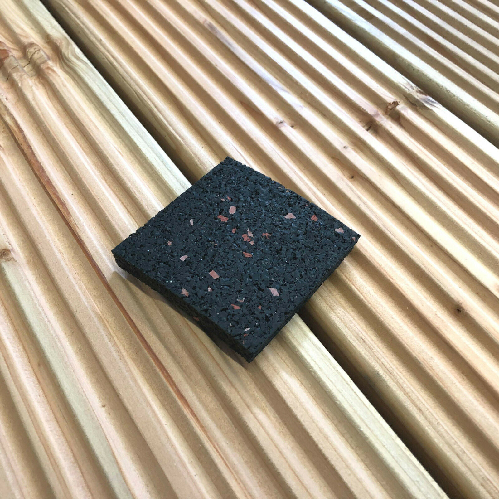 100 x Antirutschmatte,Terrassenpad, Pads, Terrassenunterlage 60 x 60 x 8 mm
